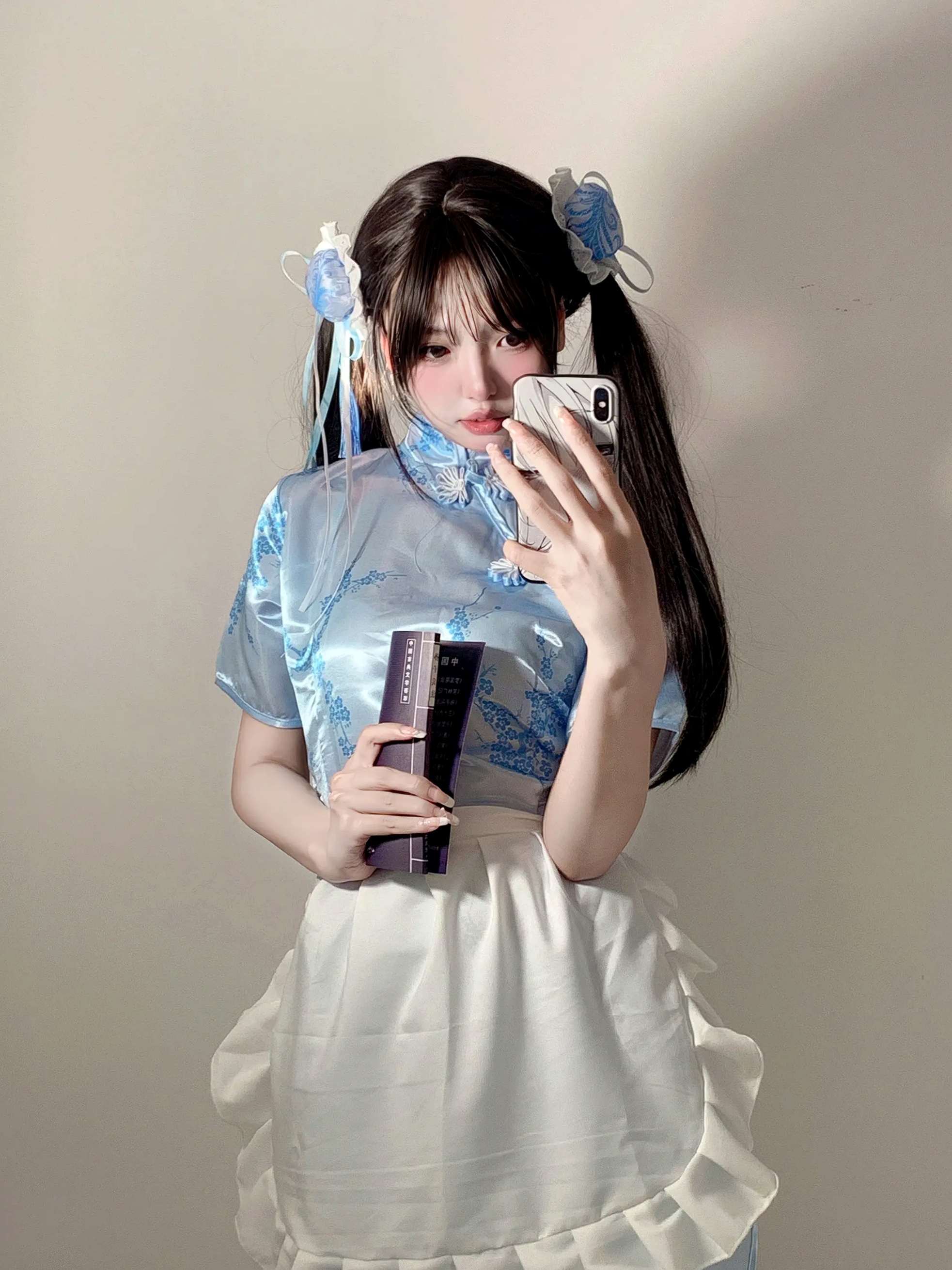 真宝 - 中华娘私房照大尺度诱惑性感白丝美腿