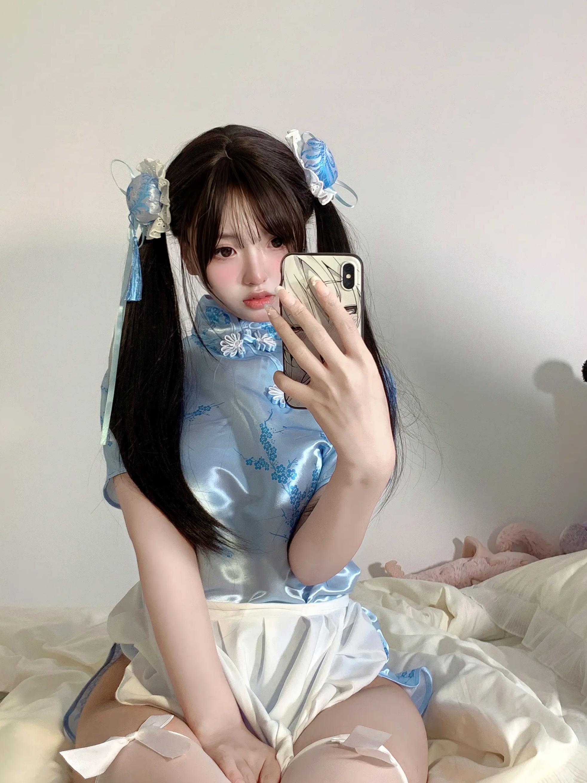 真宝 - 中华娘私房照大尺度诱惑性感白丝美腿