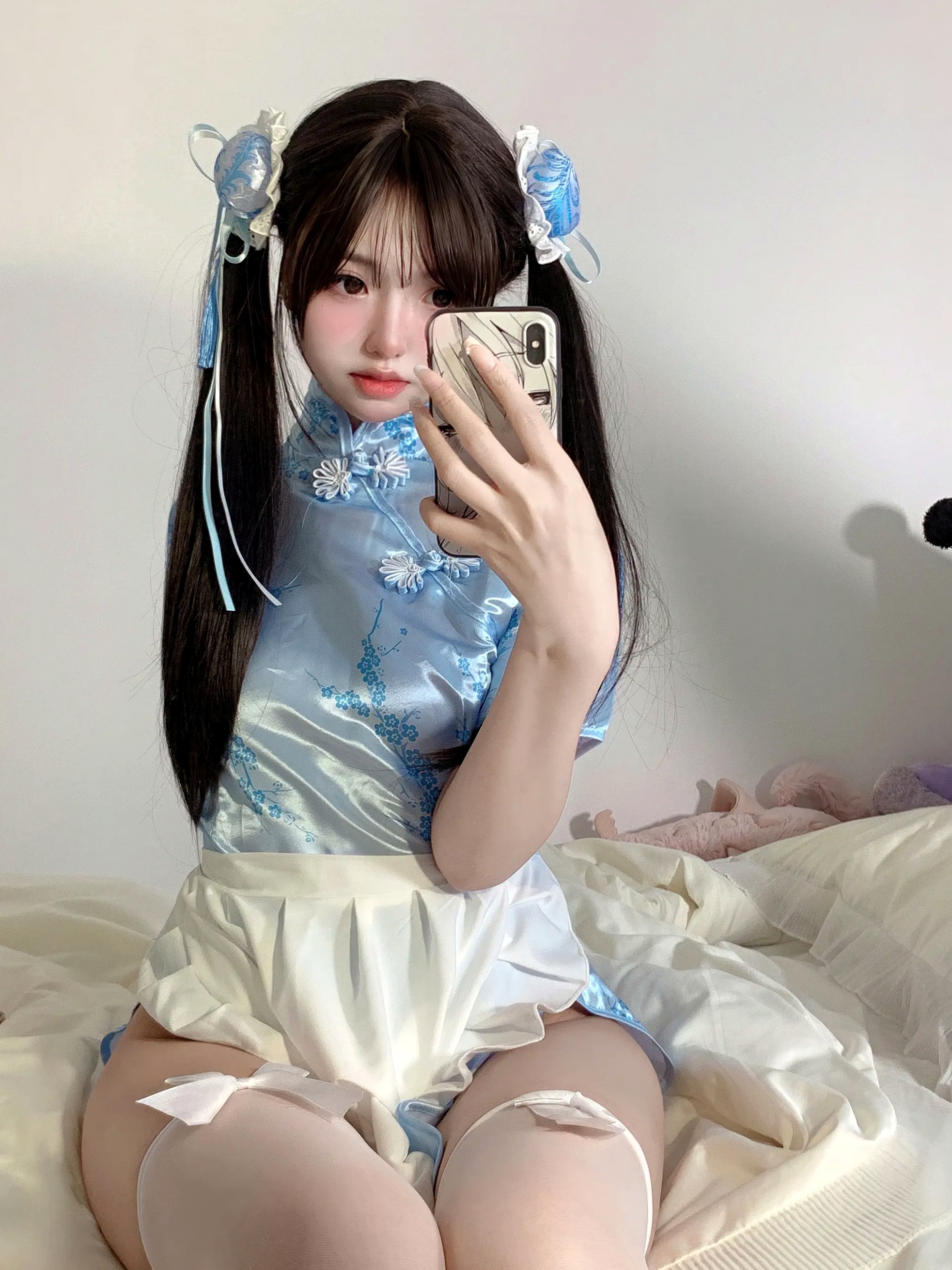 真宝 - 中华娘私房照大尺度诱惑性感白丝美腿