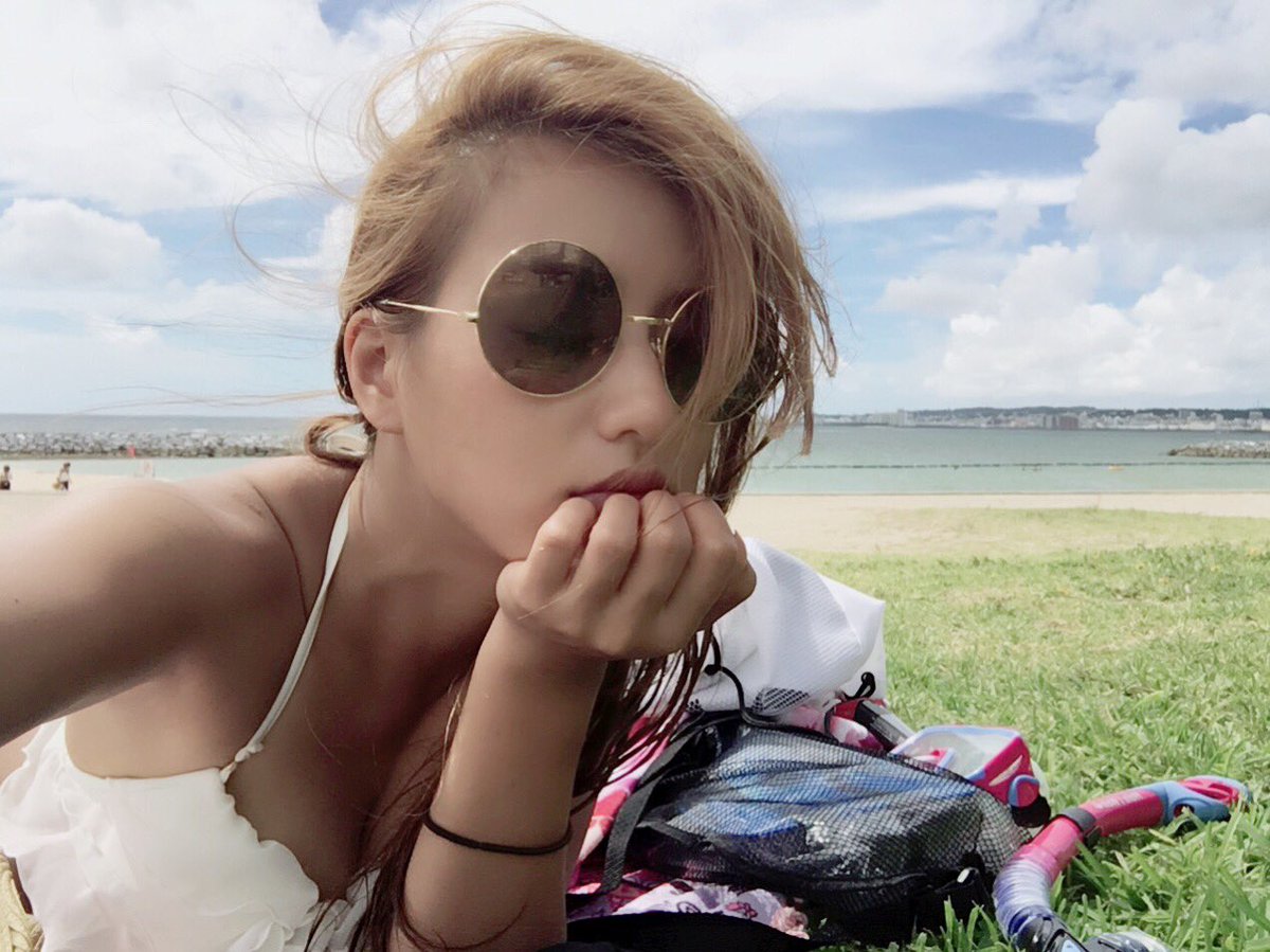 越川真美 鬼辣妹性感Twitter美图