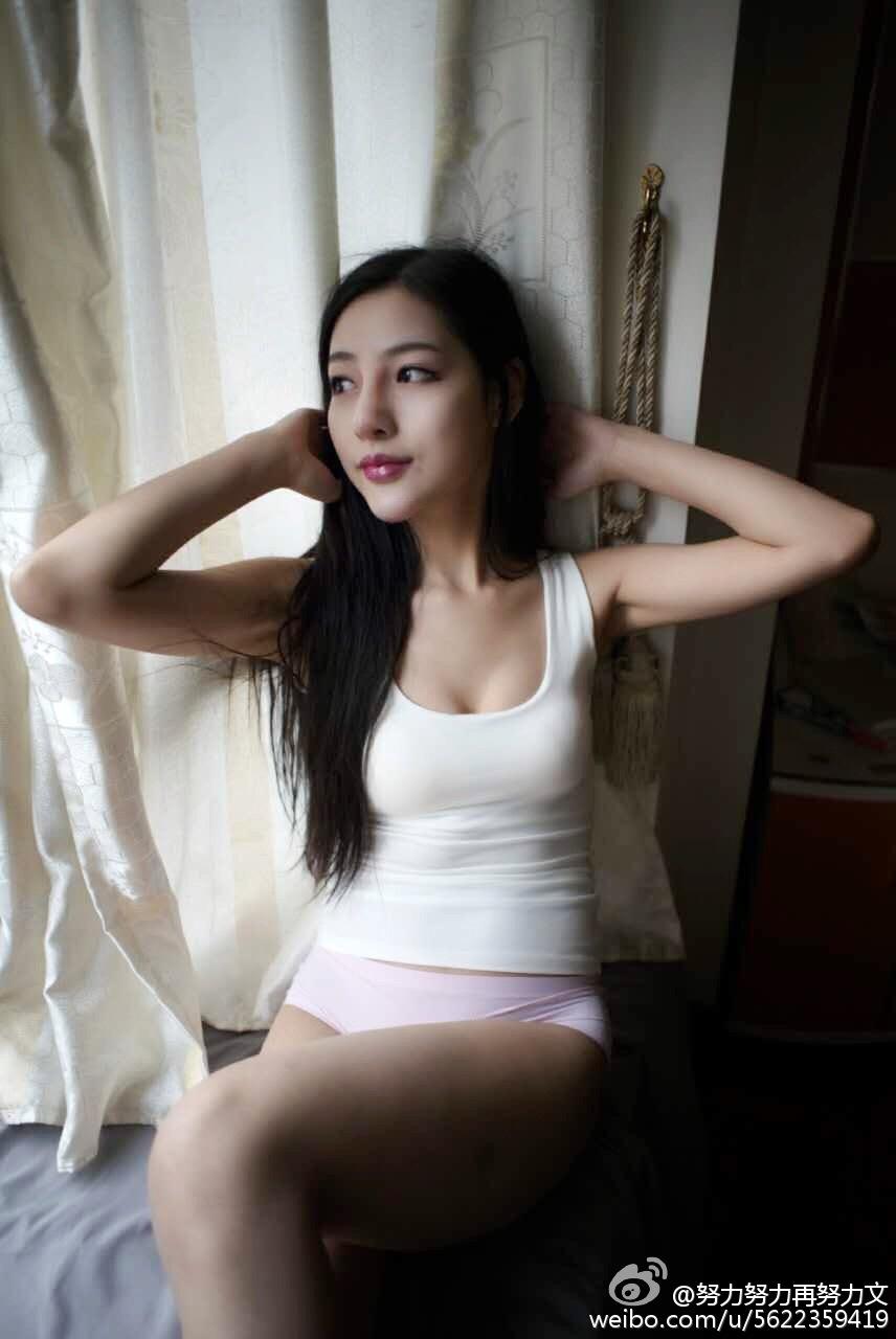 UU阿文 超正小妮子微博私房写真图