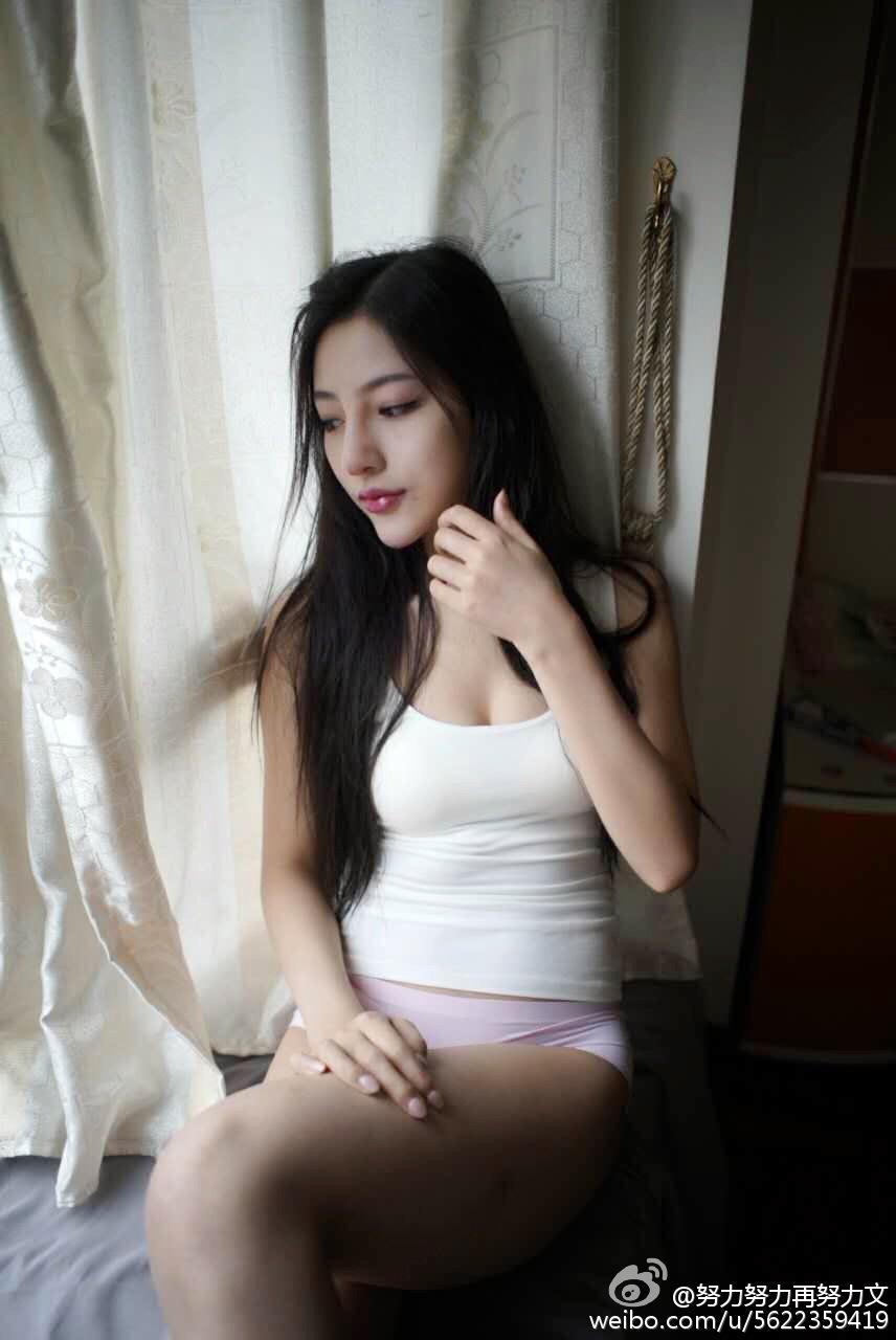 UU阿文 超正小妮子微博私房写真图