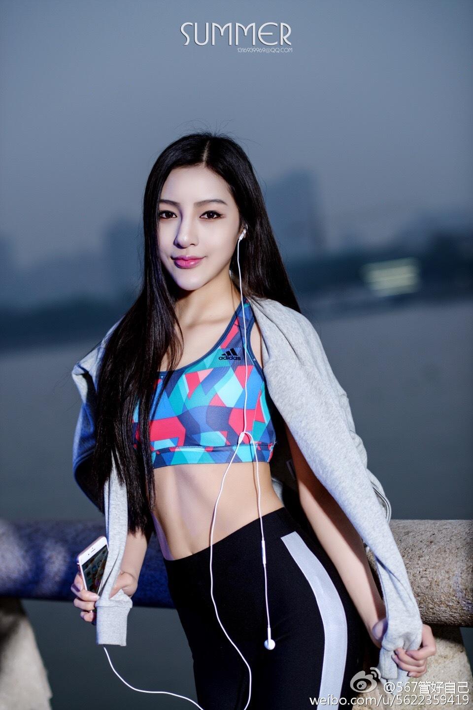UU阿文 超正小妮子微博私房写真图