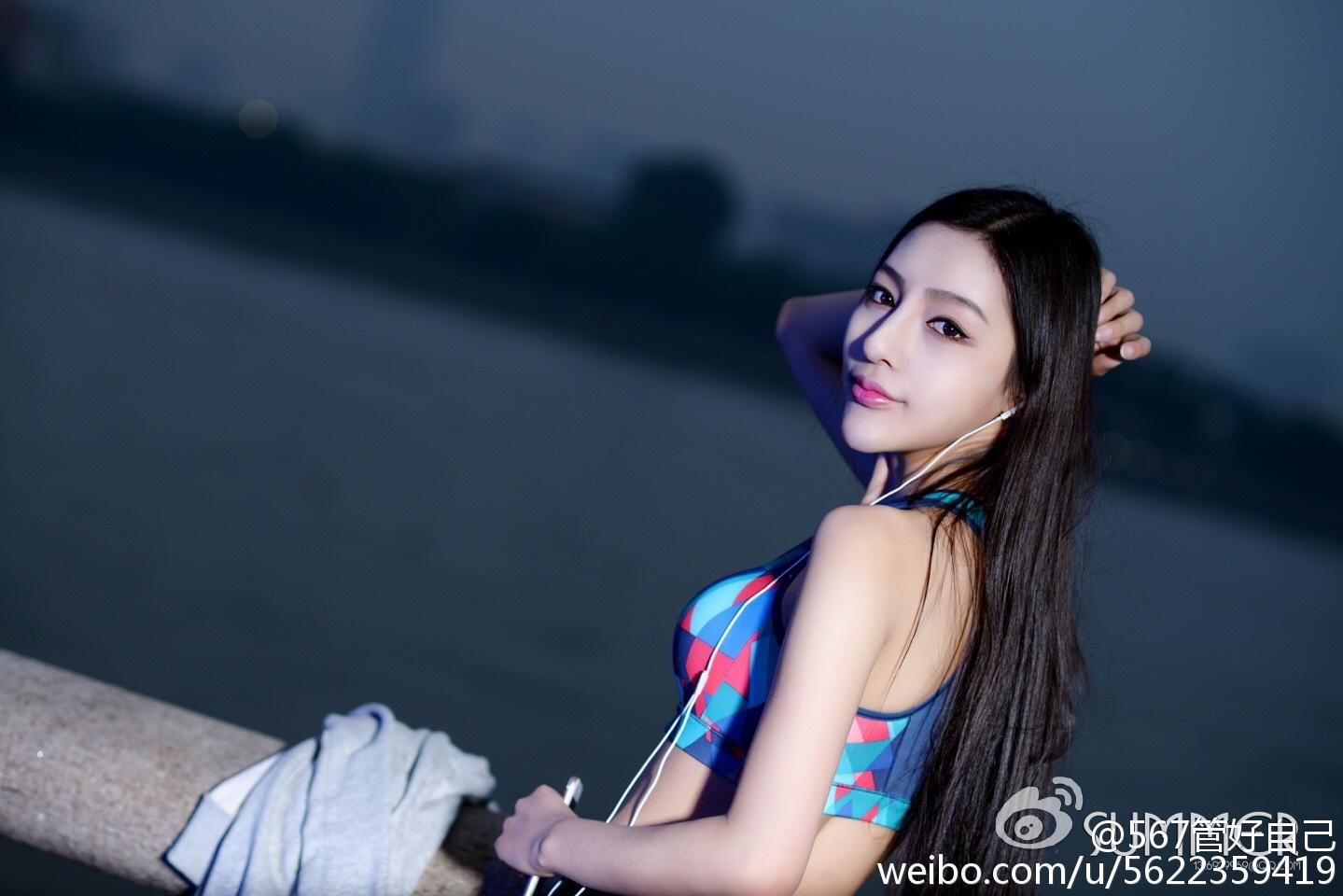 UU阿文 超正小妮子微博私房写真图