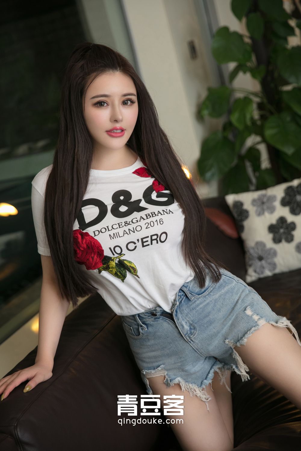 青豆女神金baby 包裹不住好身材