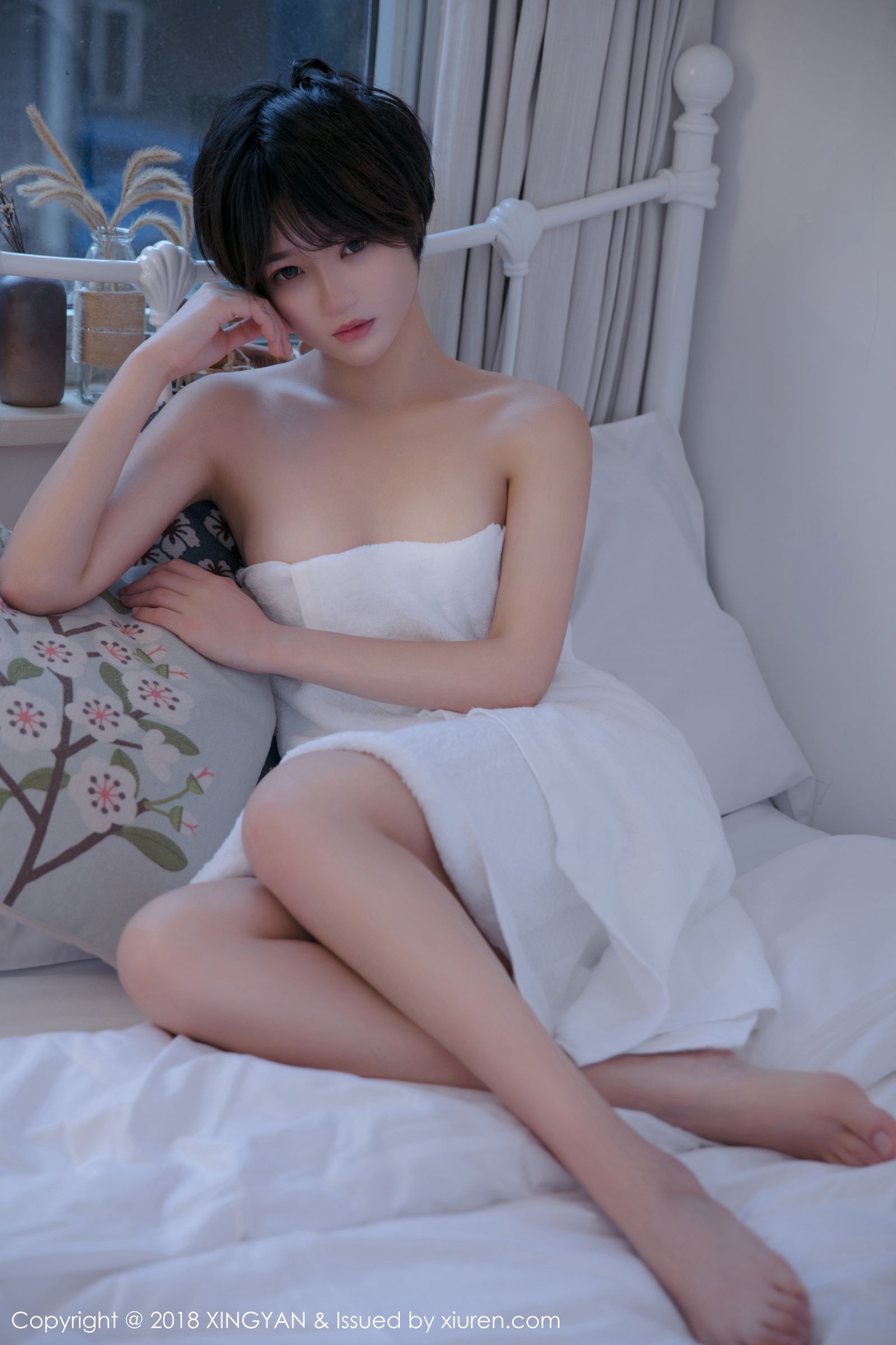 真人芭比悦爷妖精 比基尼与浴巾裹身
