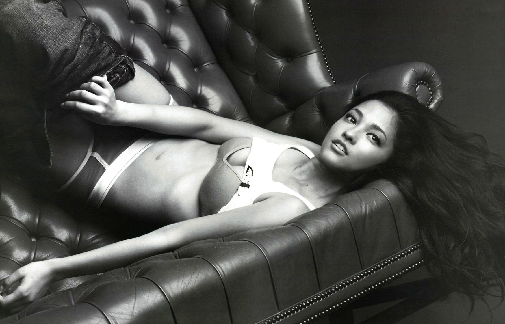 Gallery - PB写真集_黑木明纱 Meisa Kuroki 《LOVE MEISA》高清精选:自然流露的冷艳与小麦色性感魅力写真日本冷艳小麦色气质女神 黑木明纱女神私房照_秀色女神