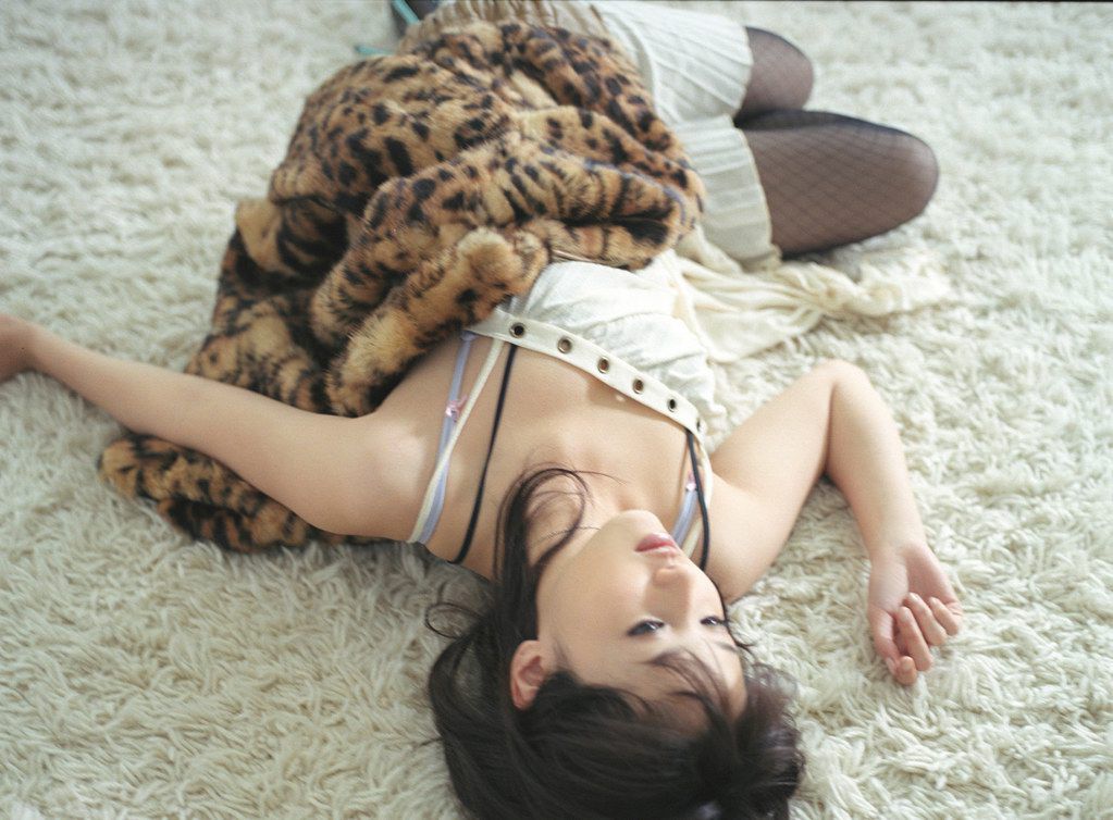 泽尻英龙华(沢尻エリカ)-《Color》For-side写真图