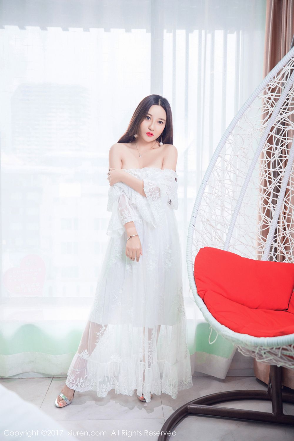 千娇百媚李梓熙 洁白婚纱美不胜收