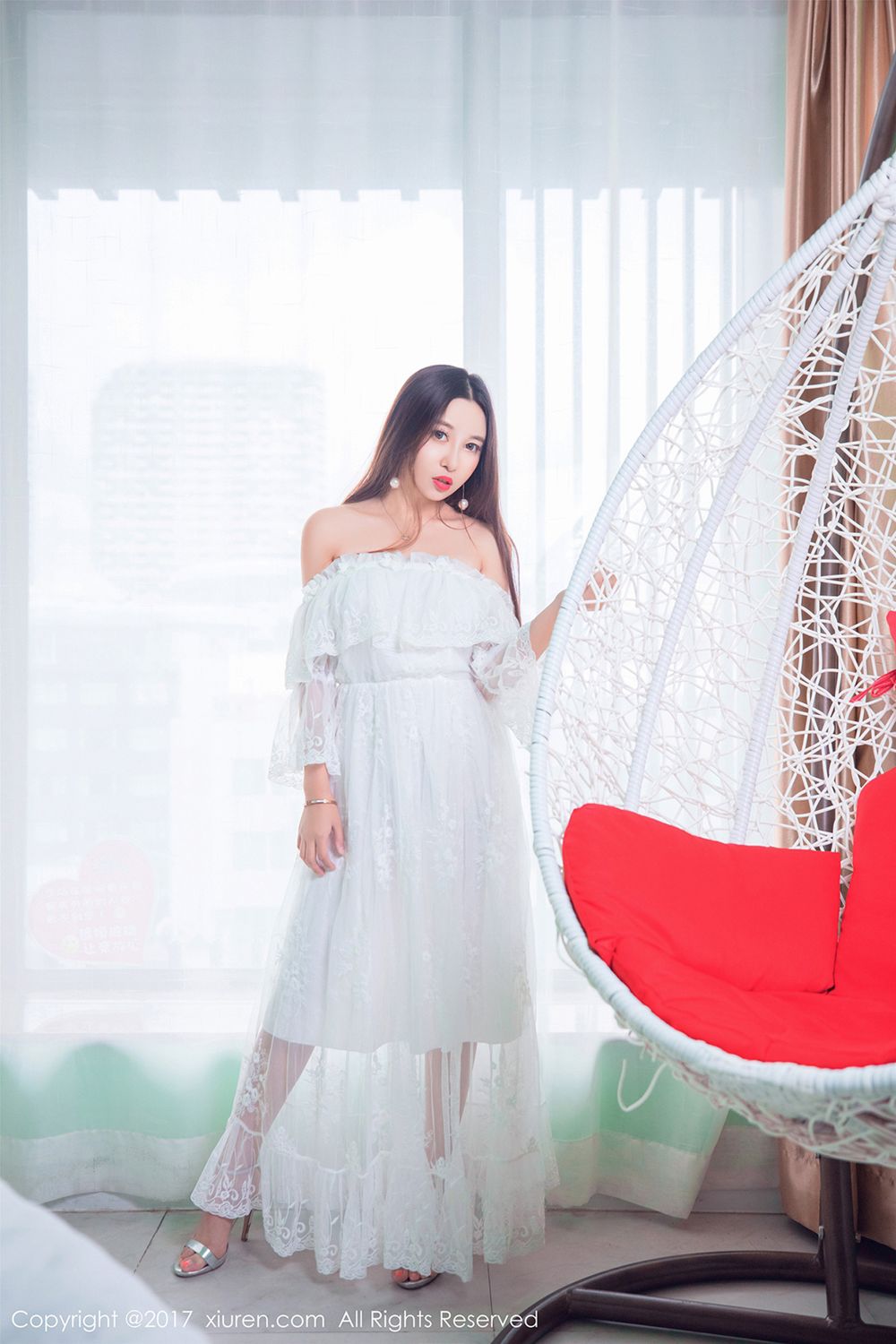 千娇百媚李梓熙 洁白婚纱美不胜收