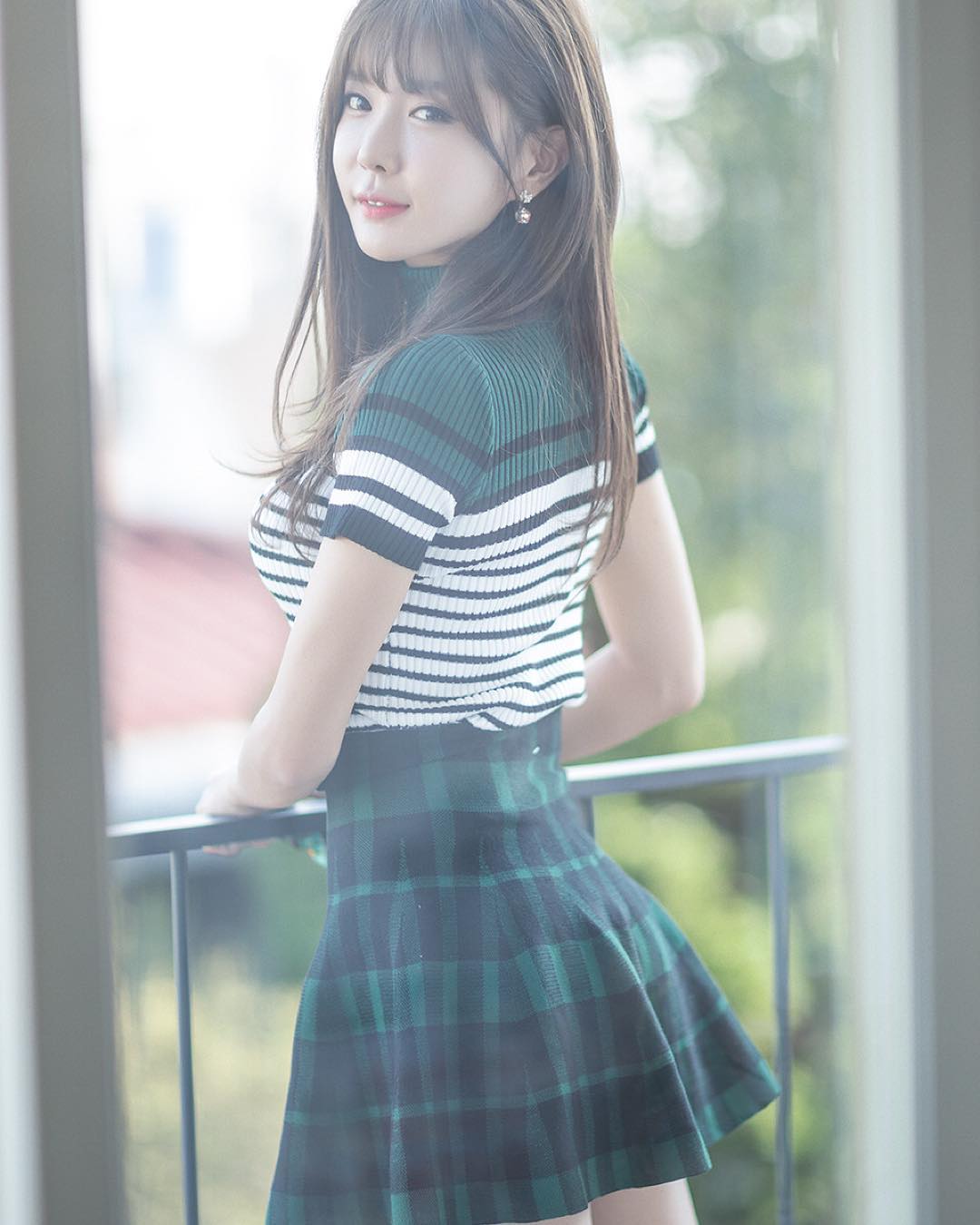 许允美(Heo Yun Mi)- 颜值逆天车模私房照