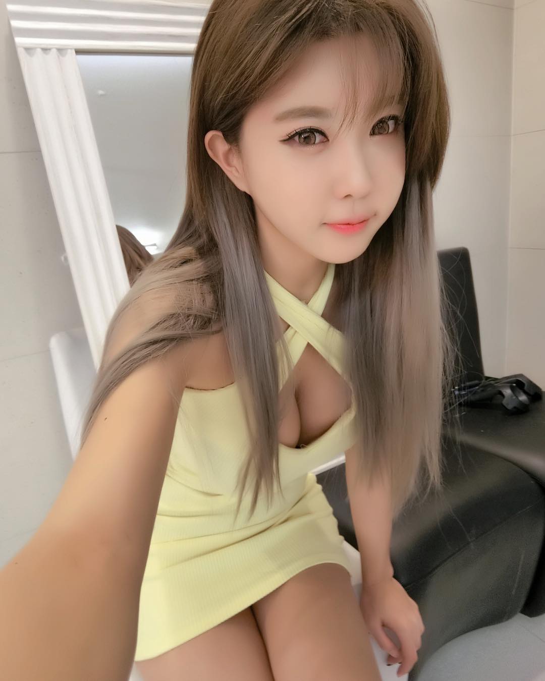许允美(Heo Yun Mi)- 颜值逆天车模私房照