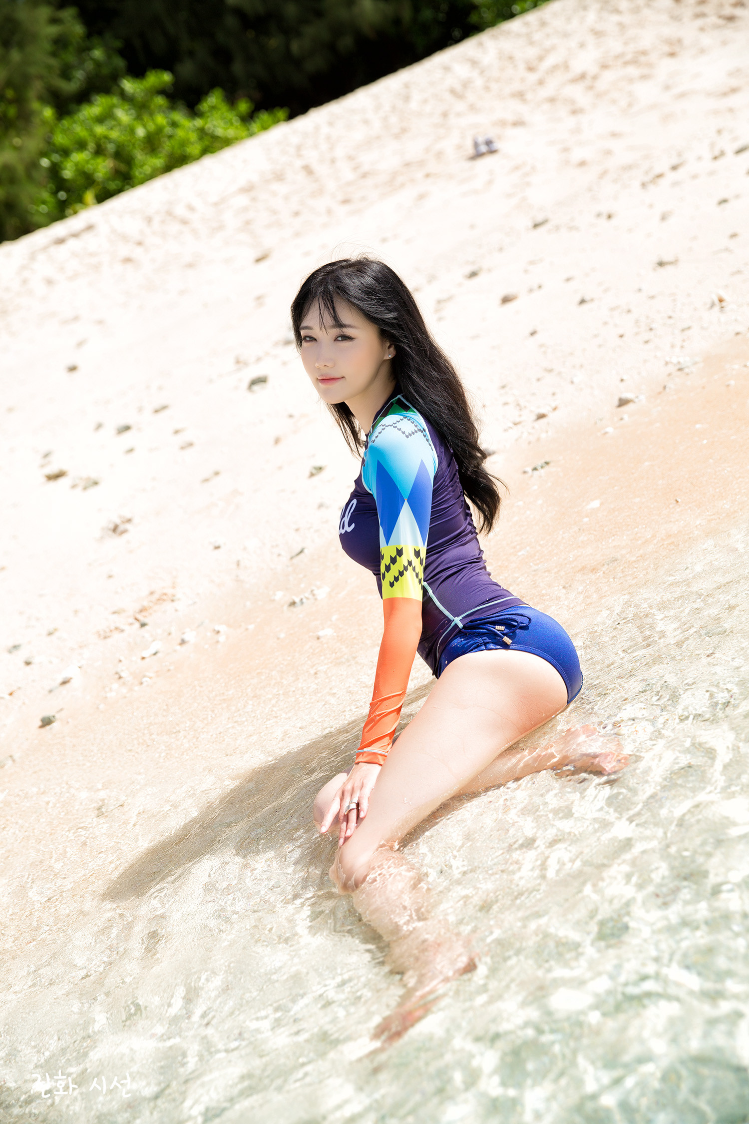 韩佳恩(한가은) 比基尼沙滩写真图