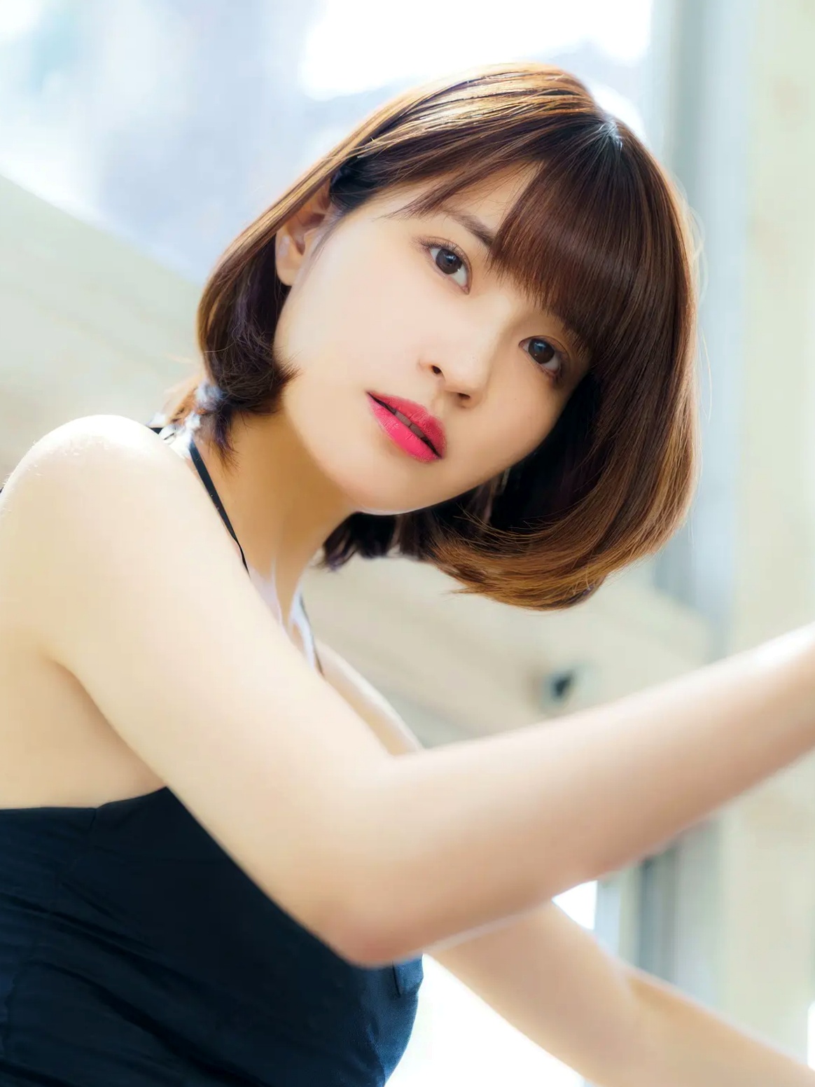 岸明日香 - DX 揺れるG捜査線!清新家居比基尼与优雅吊带裙性感写真