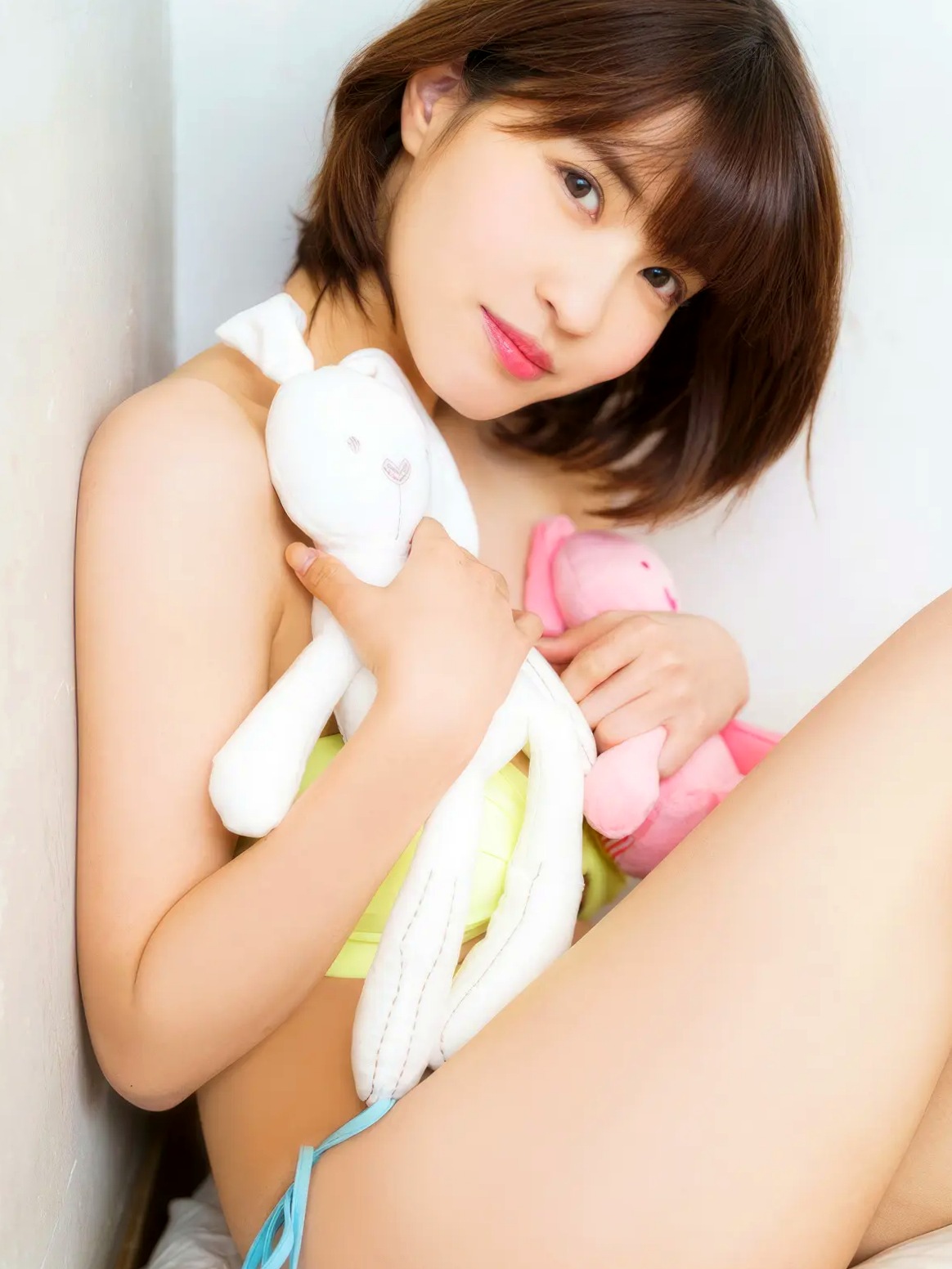 岸明日香 - DX 揺れるG捜査線!清新家居比基尼与优雅吊带裙性感写真