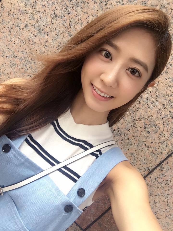 洪诗(洪诗涵) 洋溢着青春气息的比基尼美照