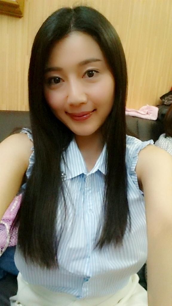 市来美保(奥菜アンナ) 御姐迷人私房照诱惑写真图