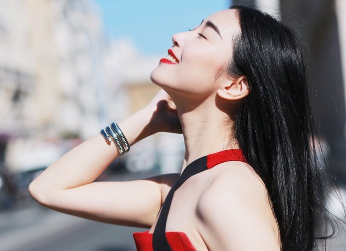 张辛苑 气质女神唯美写真图