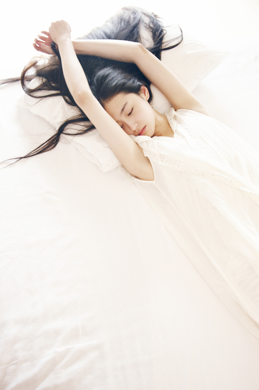 张辛苑 气质女神唯美写真图