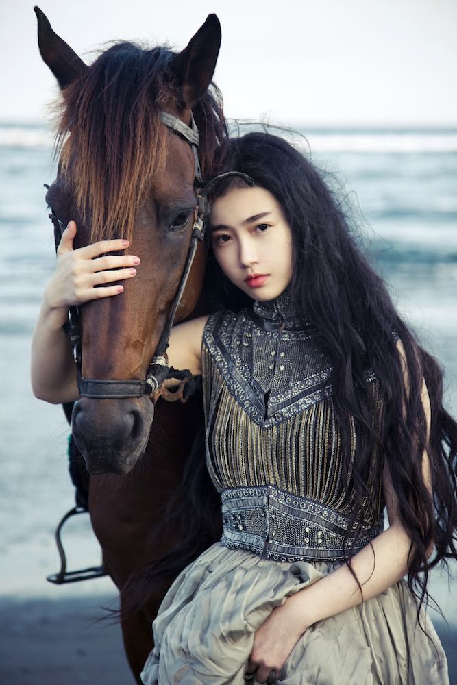 张辛苑 气质女神唯美写真图