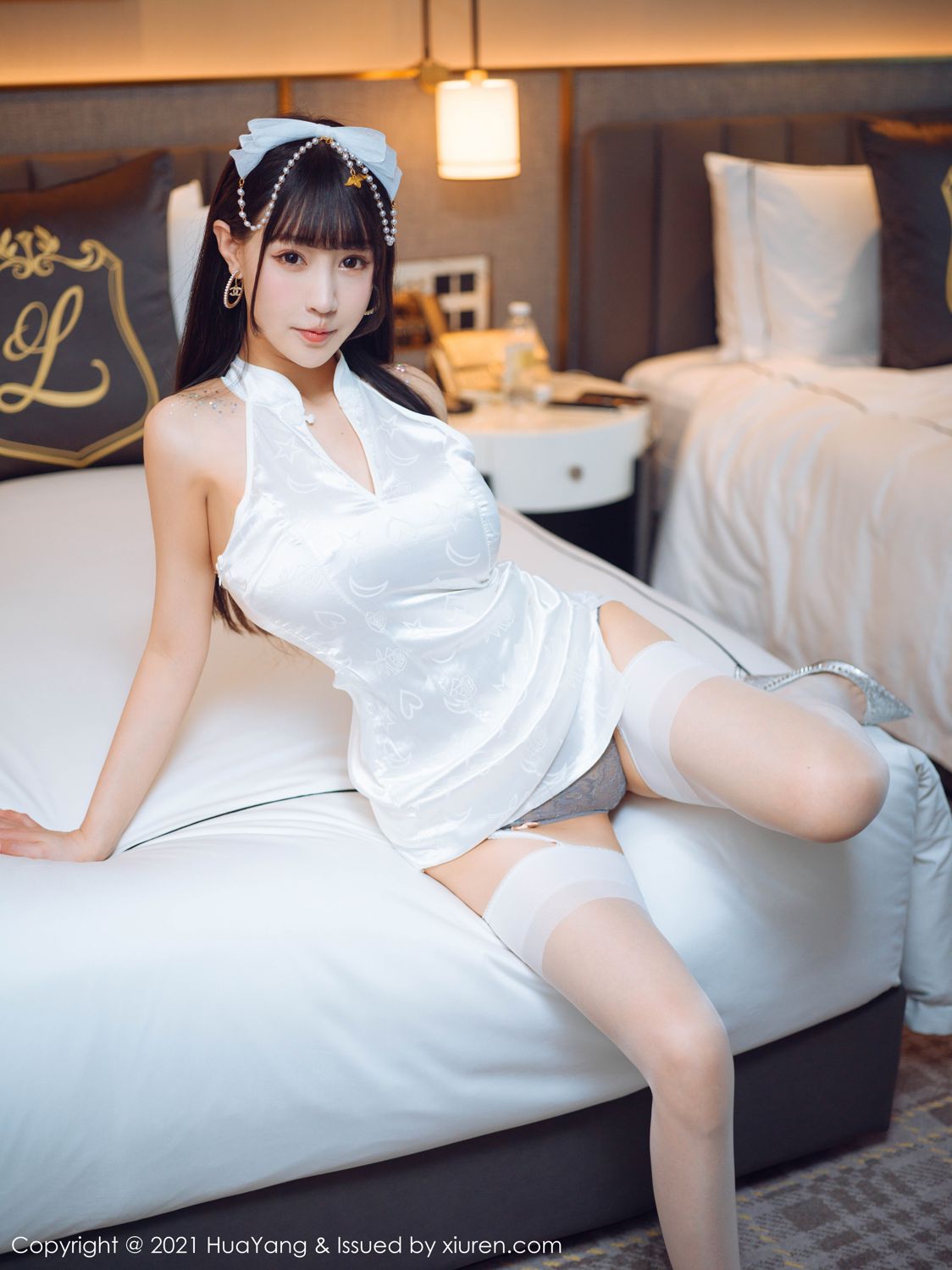 朱可儿的白色旗袍 farel参与私人订制