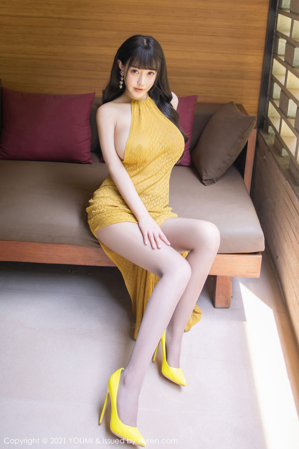 朱可儿桂林旅拍 黄色耀眼的长裙