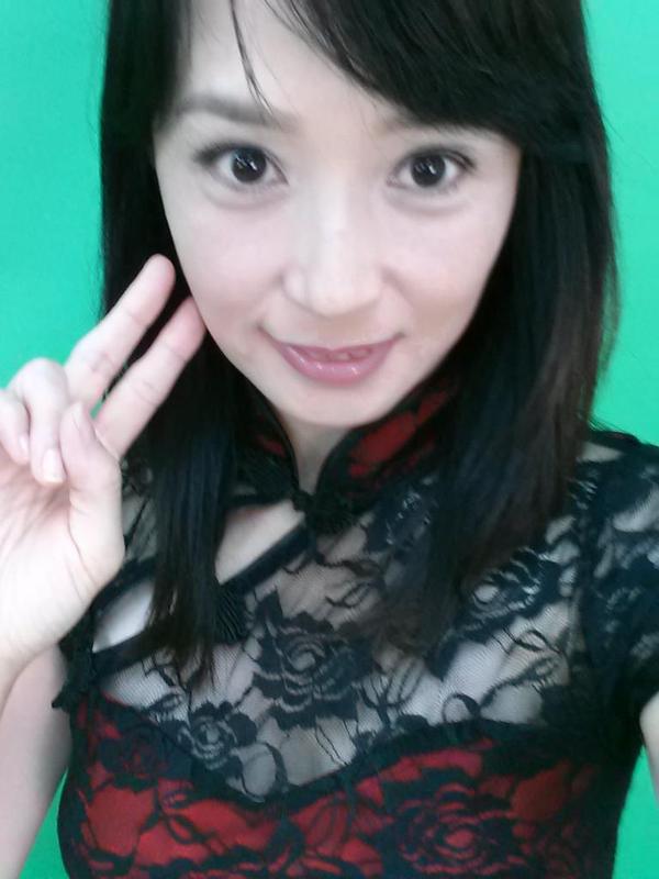 安野由美 美艳私房照诱惑写真图