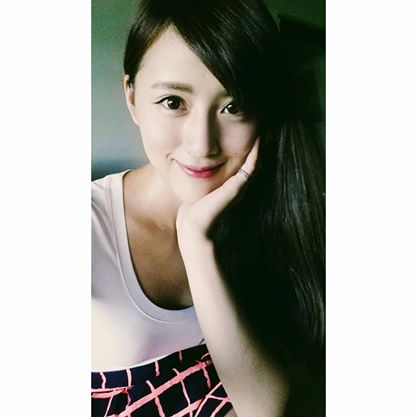 梁以辰(钟幸村) 原石美女私房照诱惑写真图