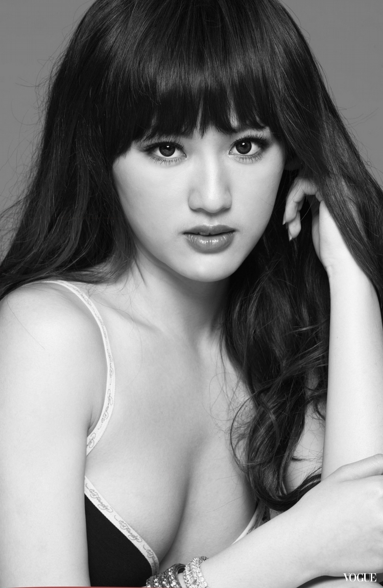 梁以辰(钟幸村) 原石美女私房照诱惑写真图