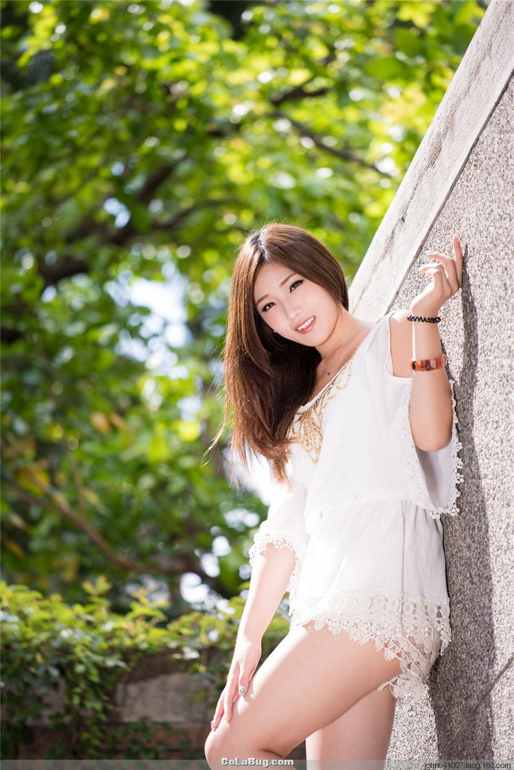 许薇安Vivi 性感外拍图片特辑