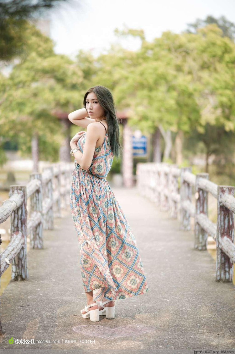 许薇安Vivi 性感外拍图片特辑