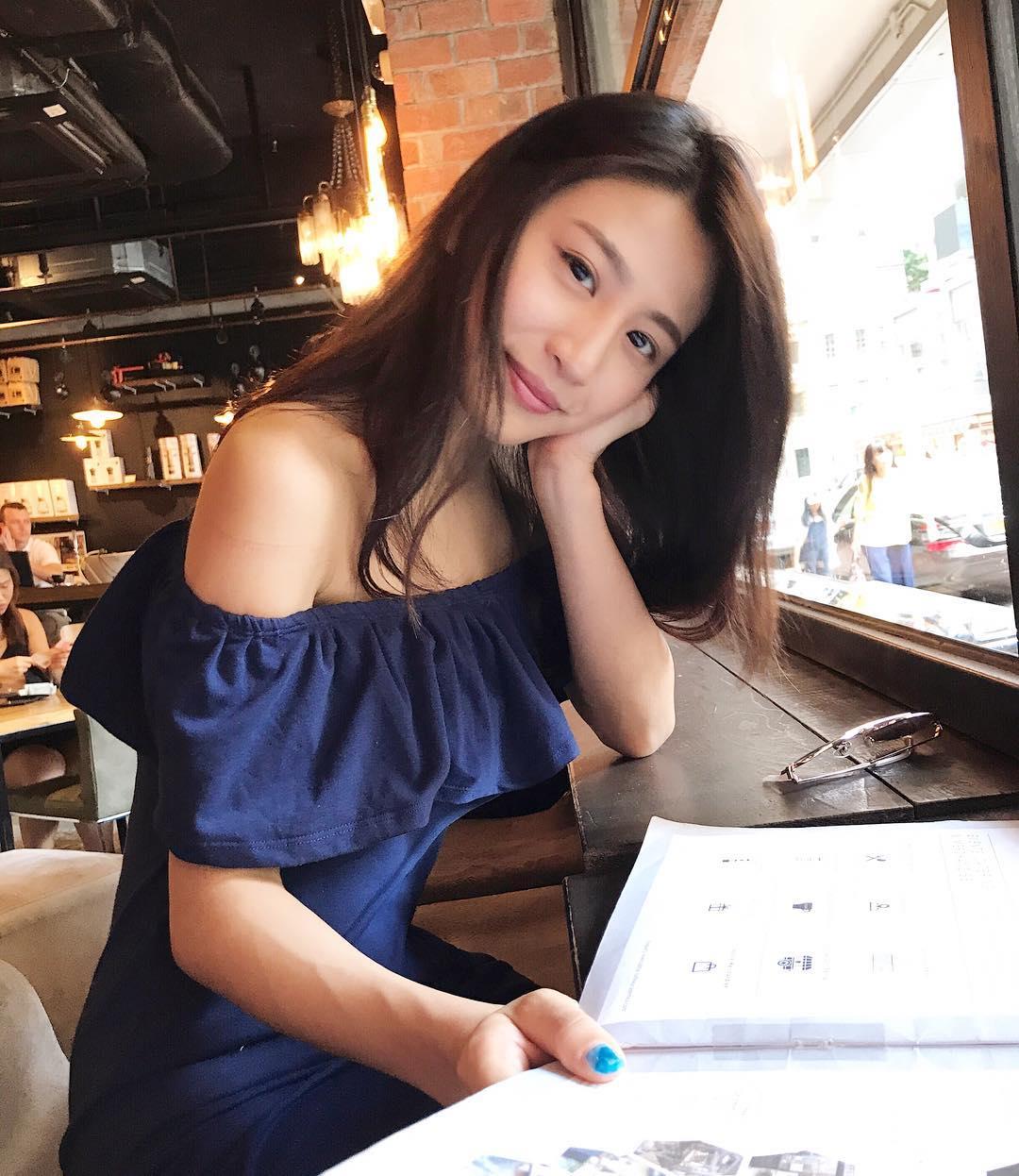 林芊妤练出惊人身段 纤细蛮腰非常吸睛