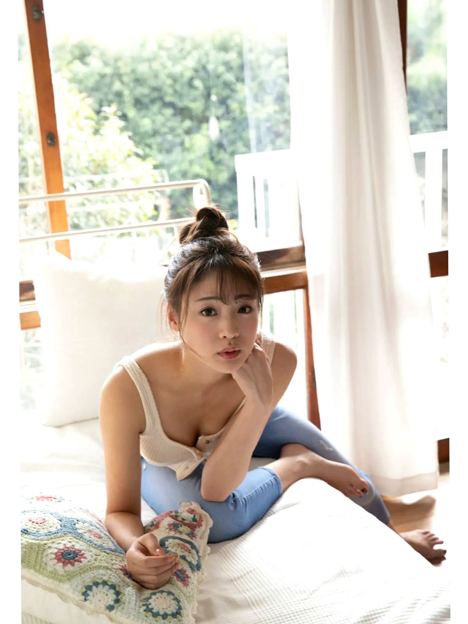 志田友美 - アイドルの魂は美脚に宿る 日系清新家居私房性感美腿写真