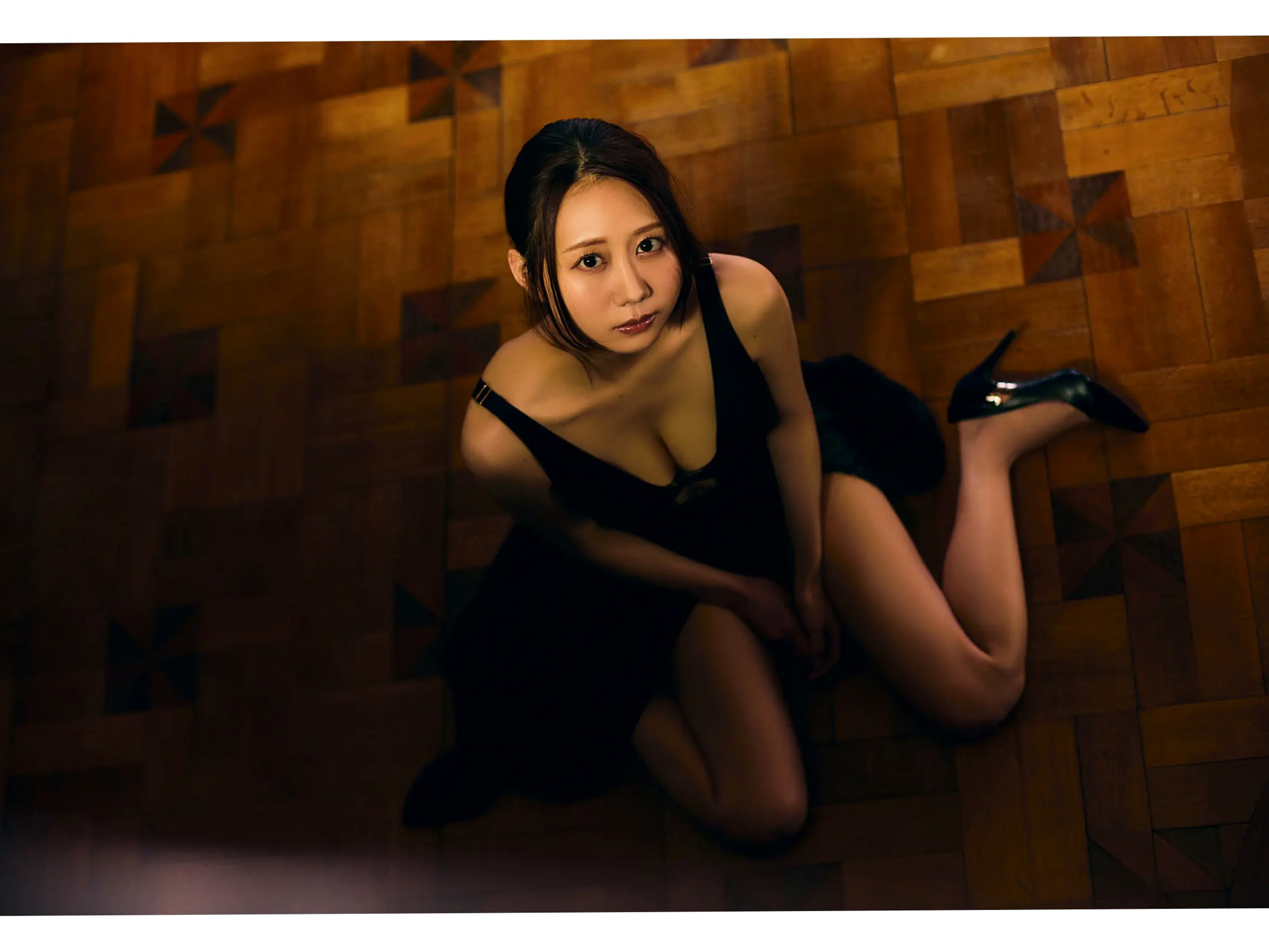 古畑奈和 - Adult Beauty 成熟性感写真 室内透视裙与比基尼冷艳诱惑