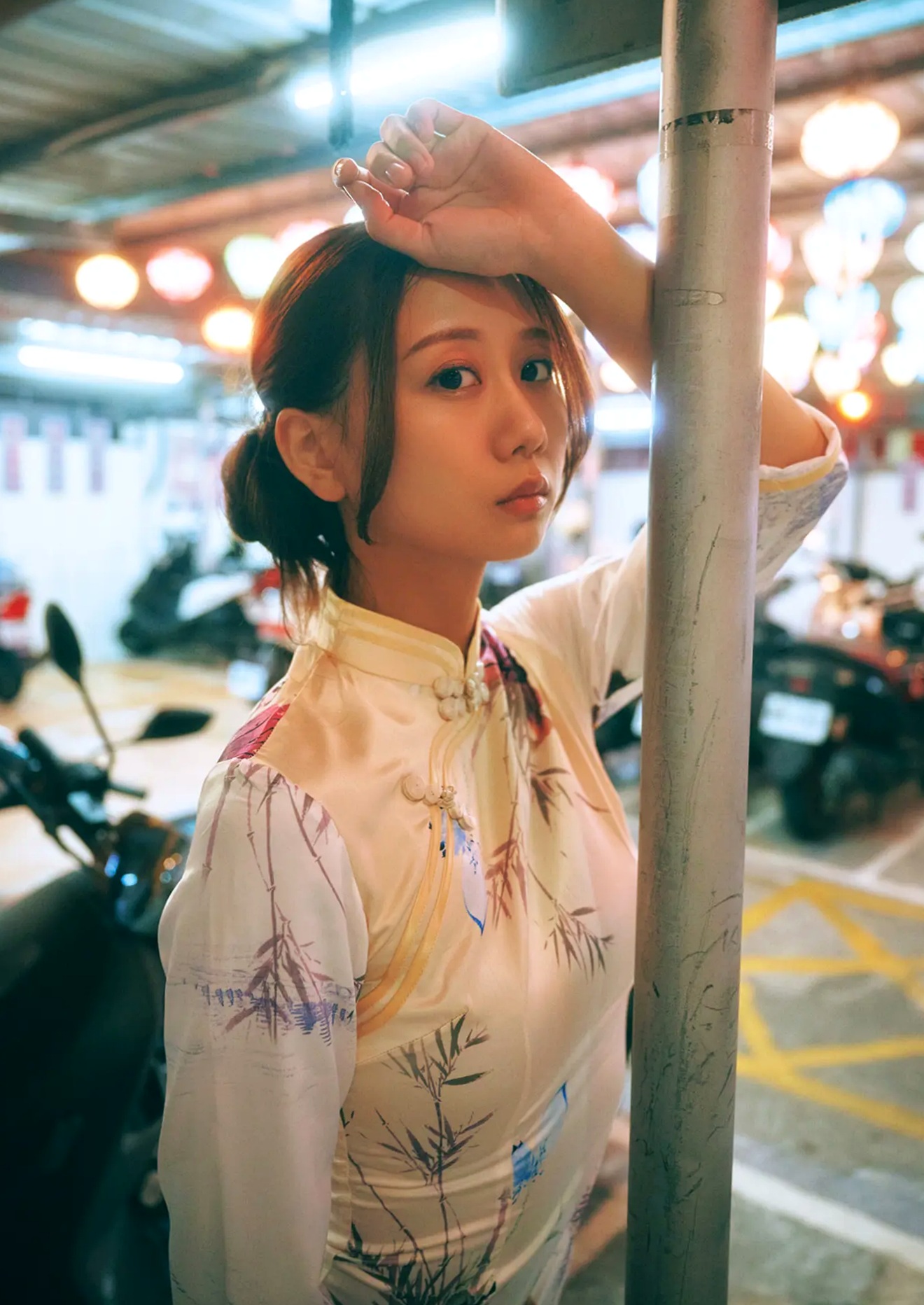 古畑奈和《知らない私》性感内衣私房照 极致美体诱惑写真