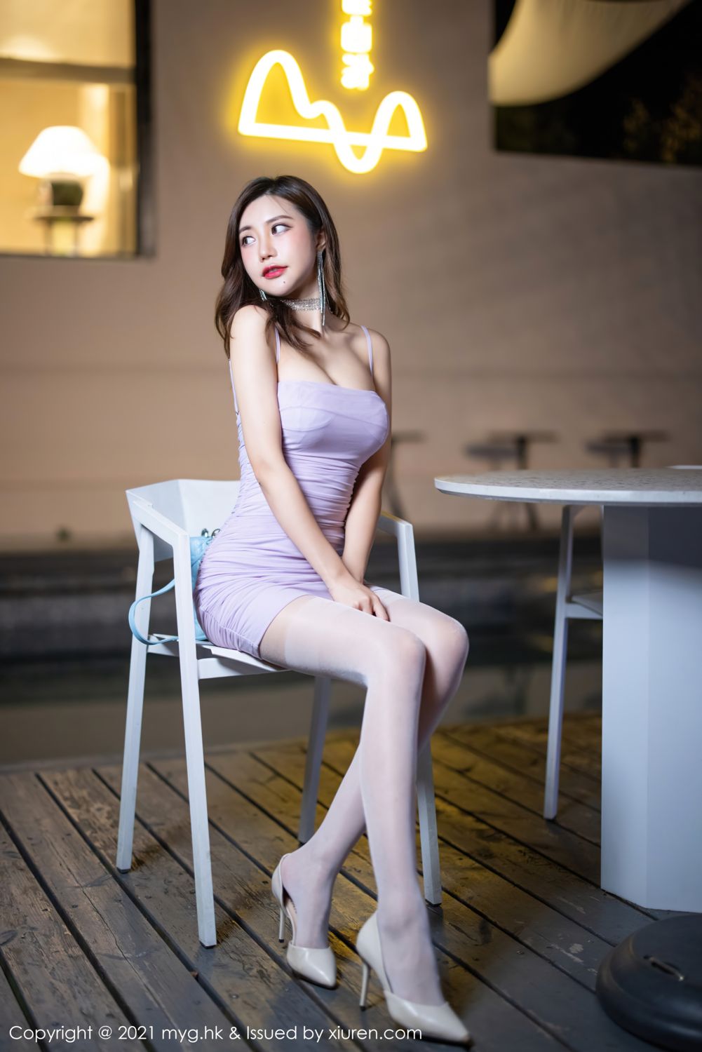 绮里嘉的紫色服饰 中秋来临梦幻嫦娥