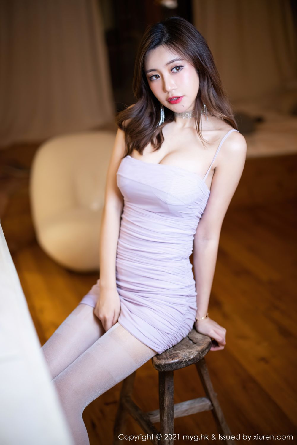 绮里嘉的紫色服饰 中秋来临梦幻嫦娥