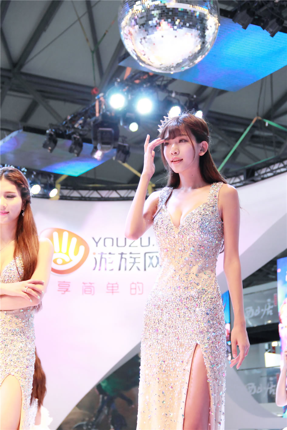 陈潇 游族网络青春美女酷似林志铃