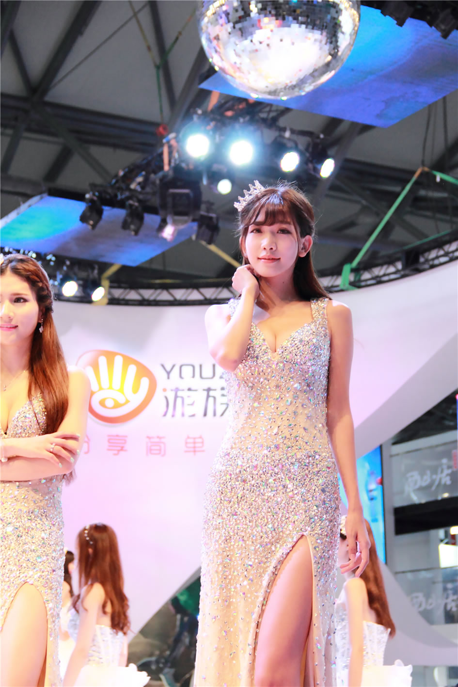陈潇 游族网络青春美女酷似林志铃
