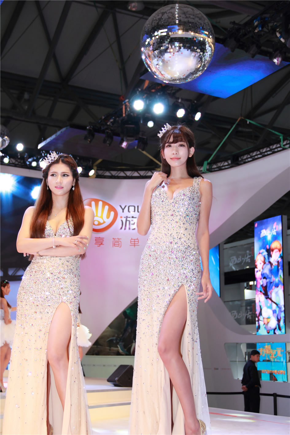 陈潇 游族网络青春美女酷似林志铃