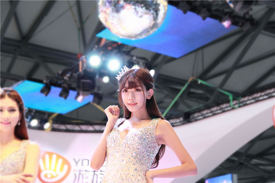 陈潇 游族网络青春美女酷似林志铃