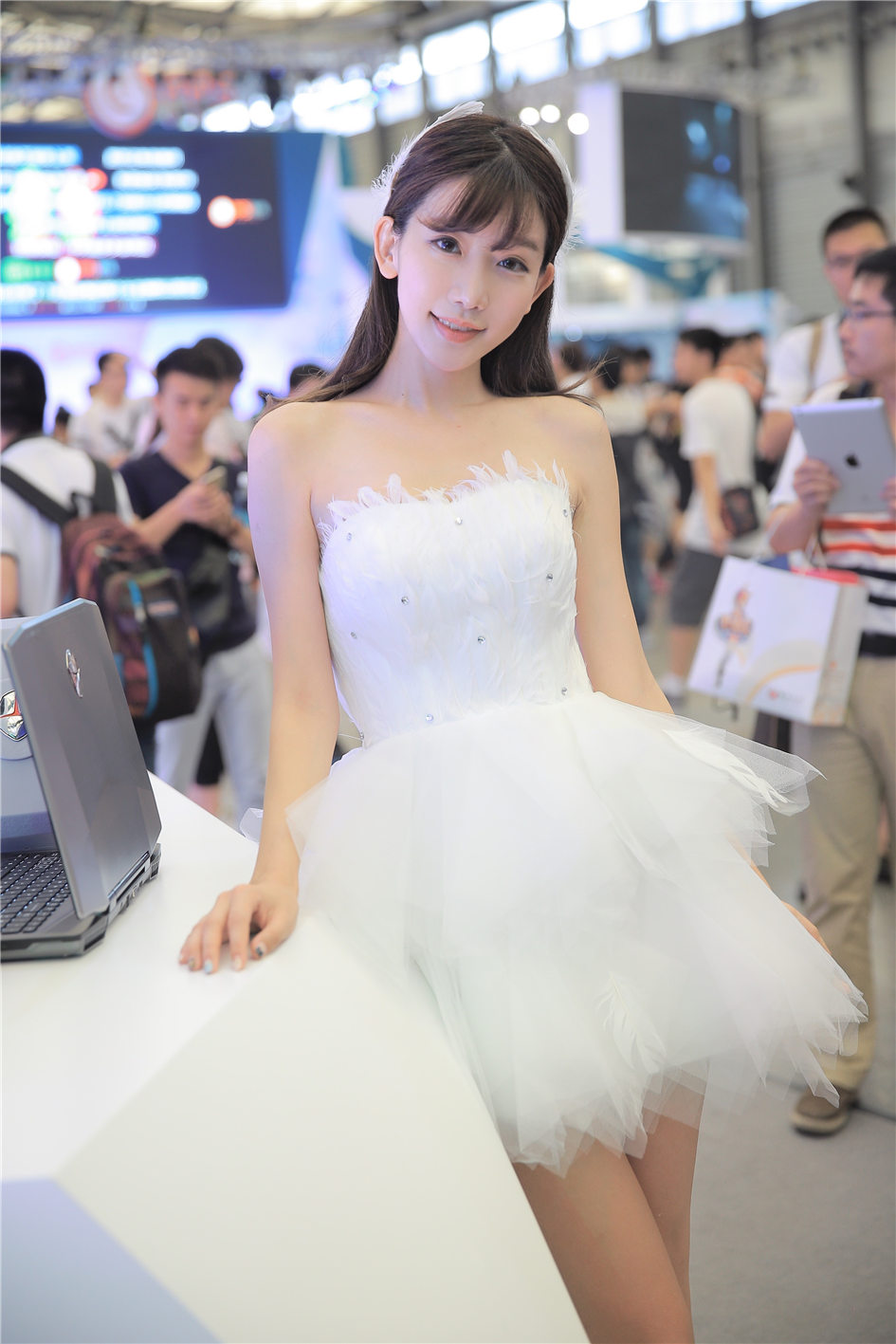 陈潇 性感美女CJ2015绝色美照
