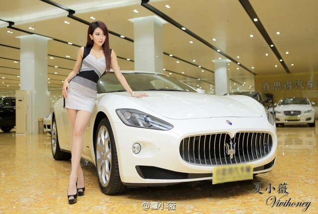 夏小薇 火辣性感私房照诱惑写真图