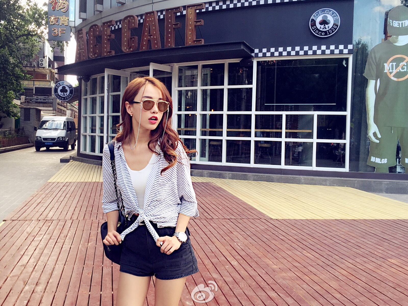 黄一琳 《Vivi 昕薇》首席名模外拍写真图