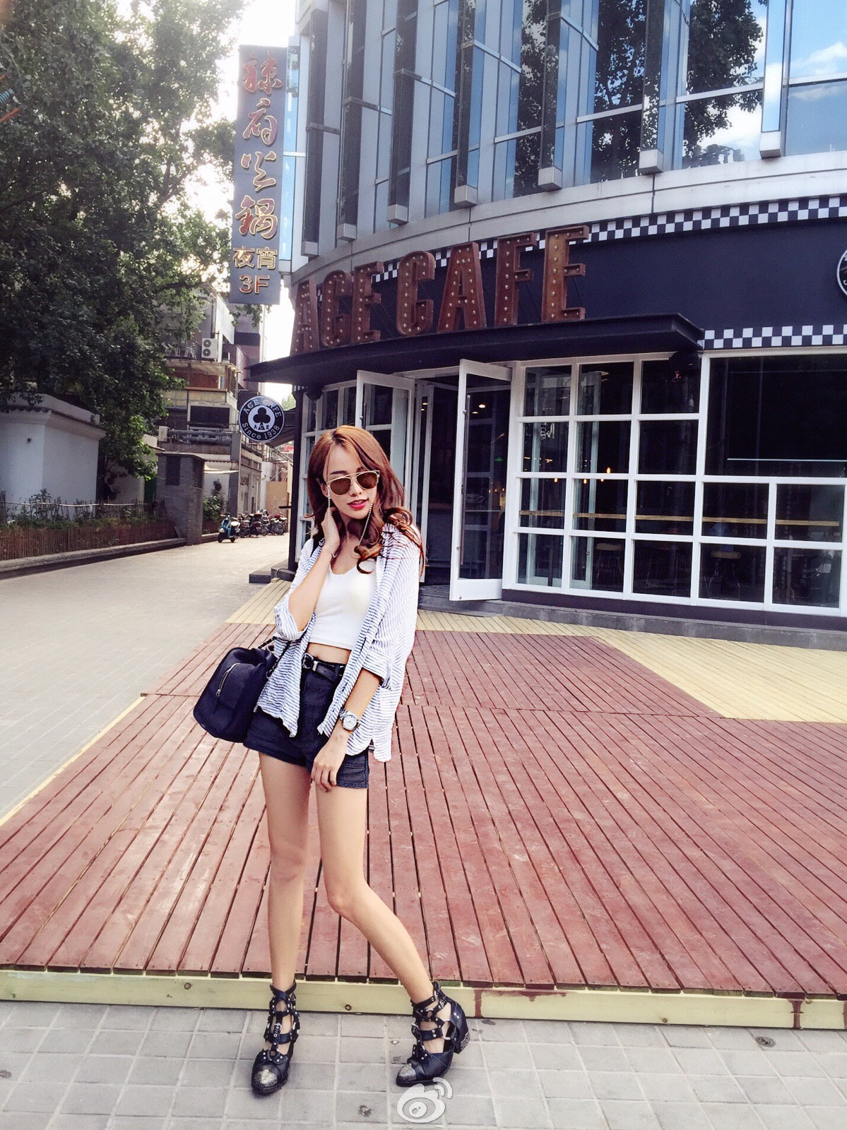 黄一琳 《Vivi 昕薇》首席名模外拍写真图