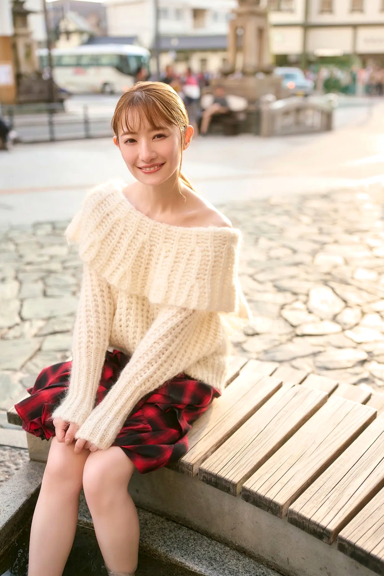中田花奈《花ほころぶ》海边比基尼与温泉湿身清纯性感写真