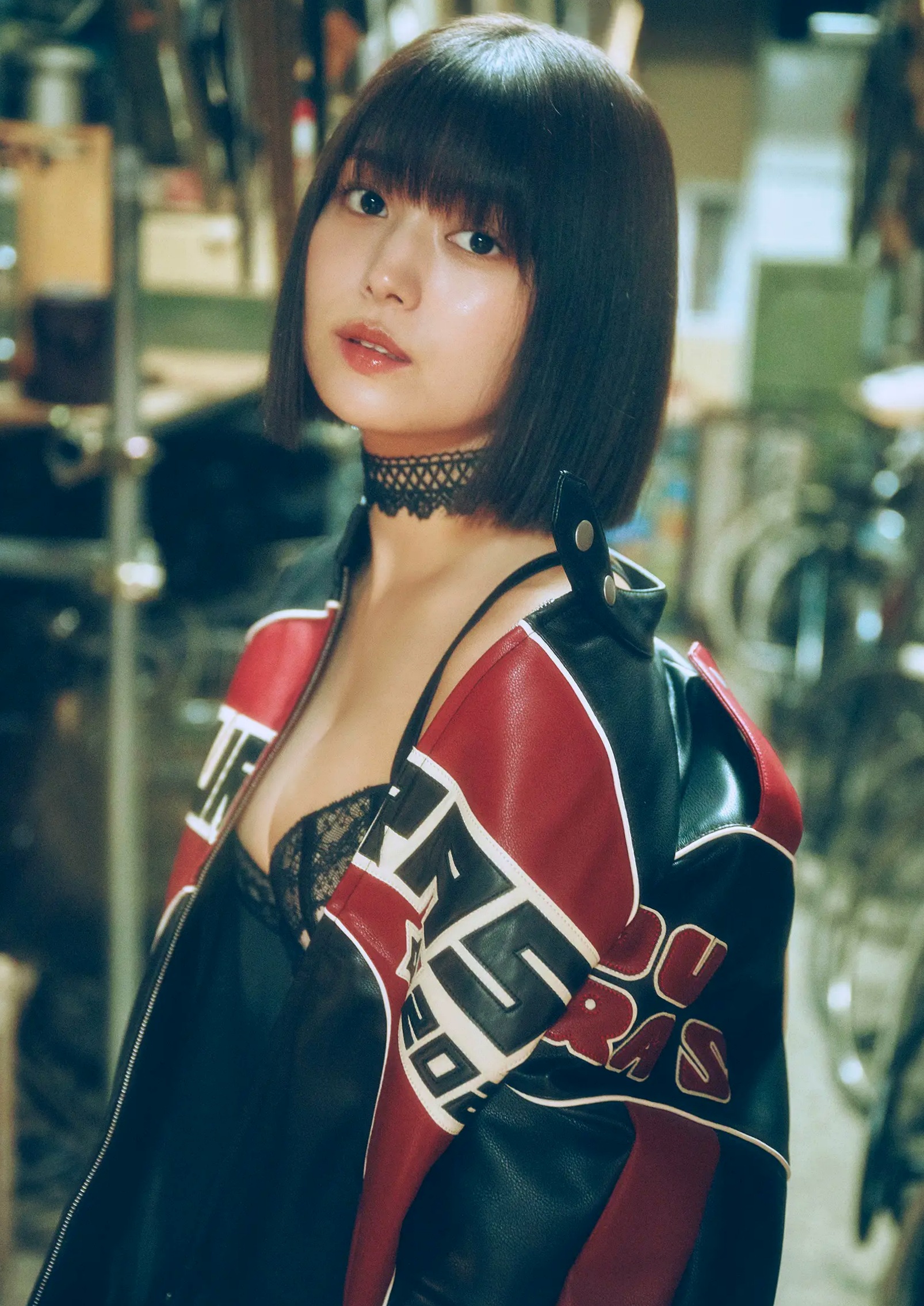 《北野瑠華 - Shape of My Heart》复古内衣美腿与机车野性性感写真