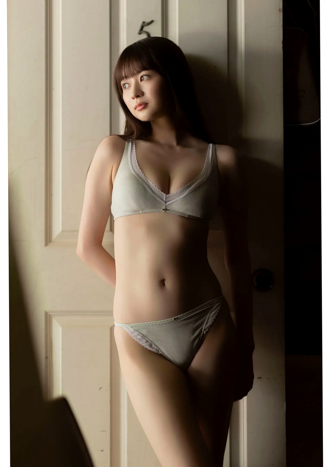 江籠裕奈 - Summertime Memories 日本清纯女神泳池海滩比基尼性感写真