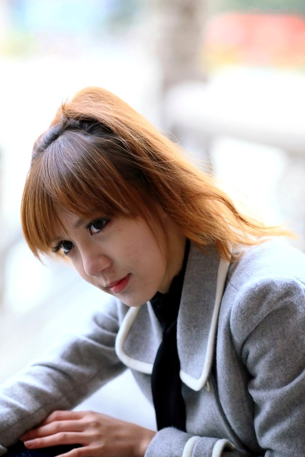 台湾正妹柠檬清新甜美户外写真,治愈系笑容灵动自然,打造满分女友感形象