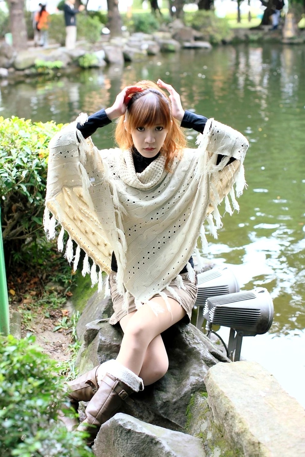 台湾正妹柠檬清新甜美户外写真,治愈系笑容灵动自然,打造满分女友感形象